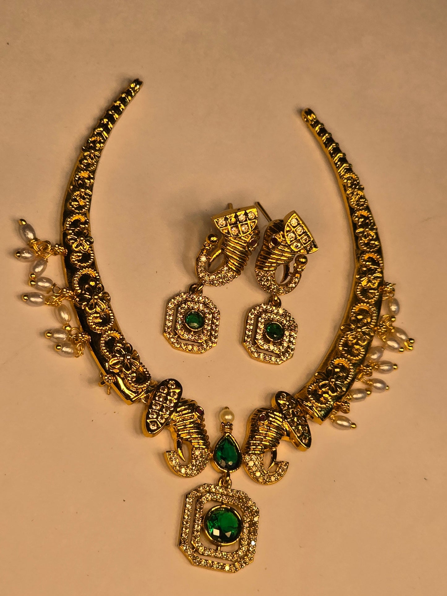 Neroni Traditional Gold-Tone Short Necklace Set with Earrings