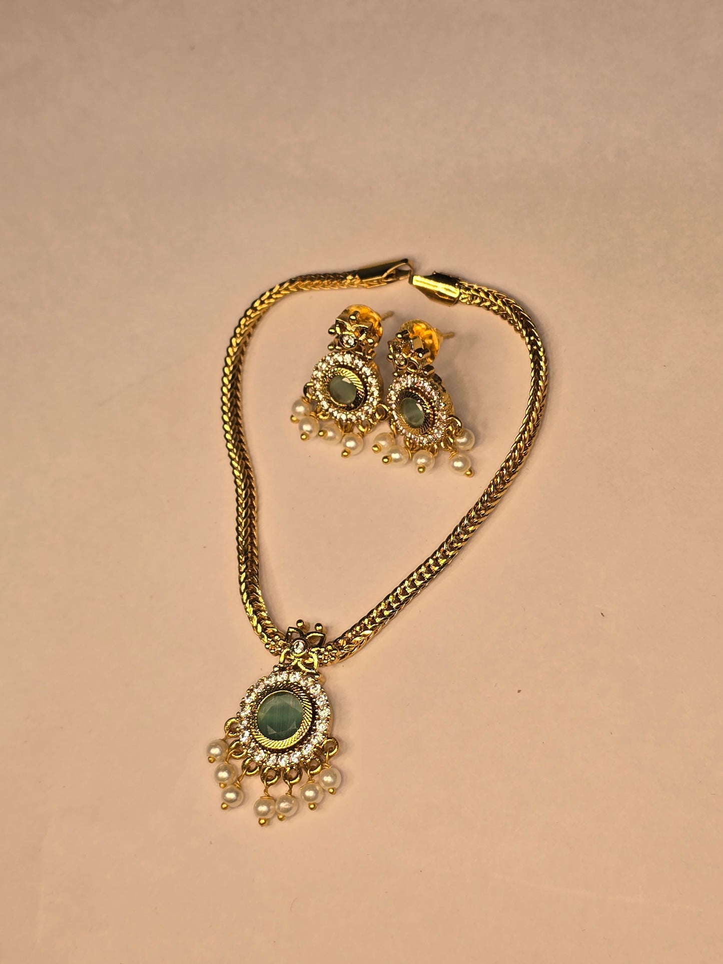 NERONI Gold-Plated Green Stone Pearl Necklace Set – Minimal Temple Design