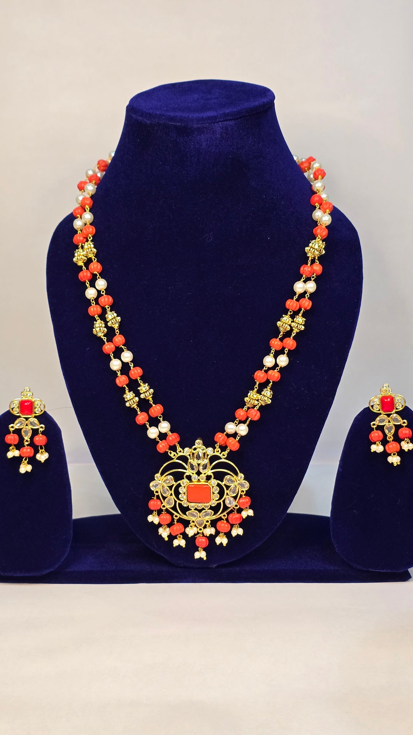 Neroni Traditional Coral Bead Necklace Set with Earrings