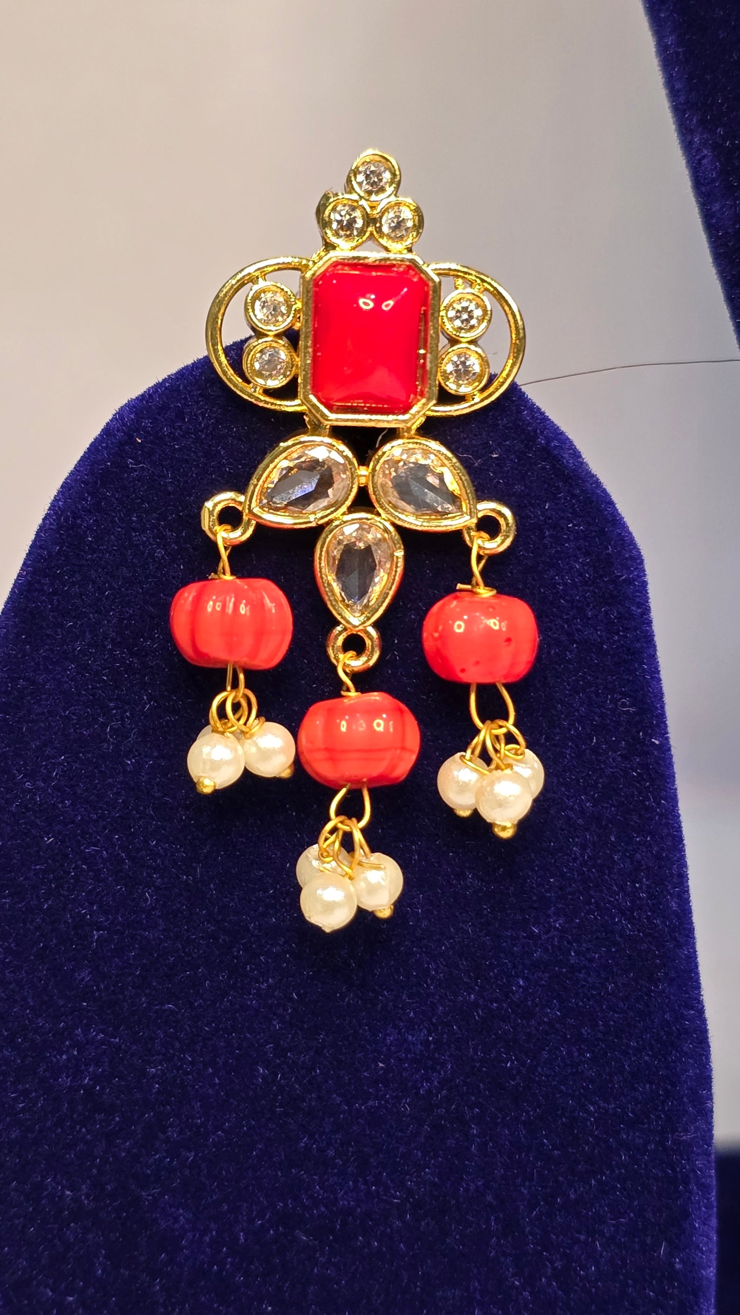 Neroni Traditional Coral Bead Necklace Set with Earrings