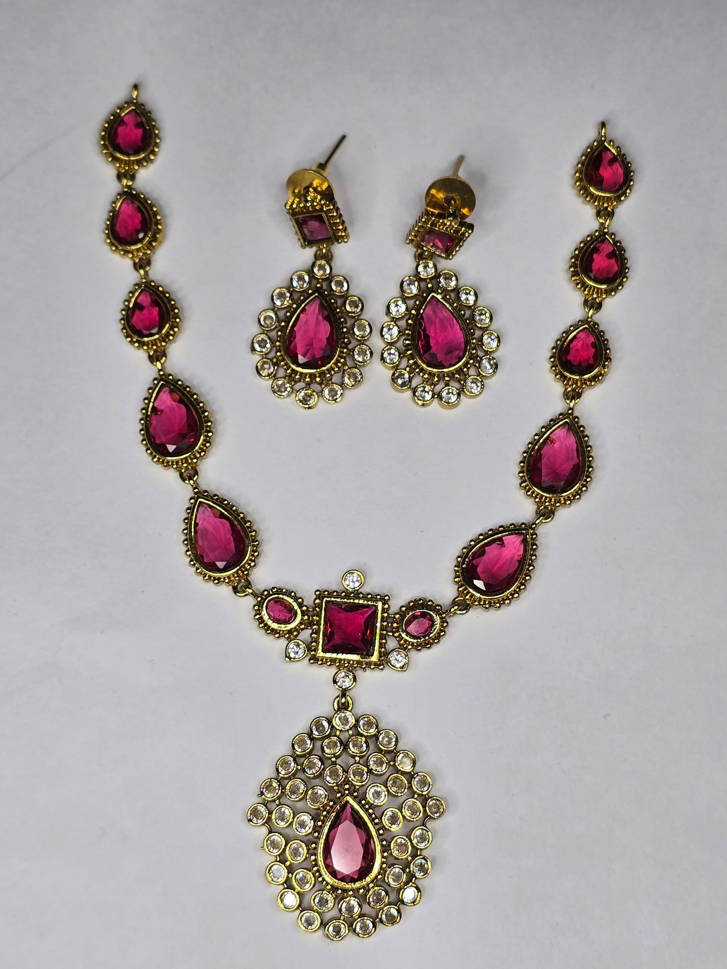 NERONI Gold-Plated Pink Stone CZ Necklace Set – Royal Drop Design