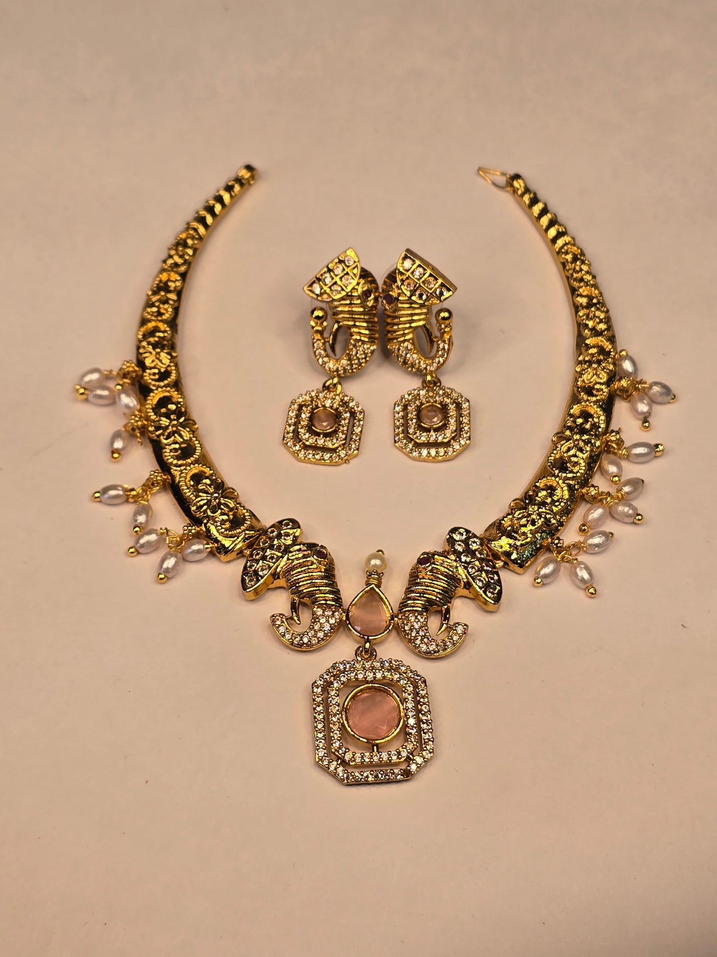 Neroni Traditional Gold-Tone Short Necklace Set with Earrings