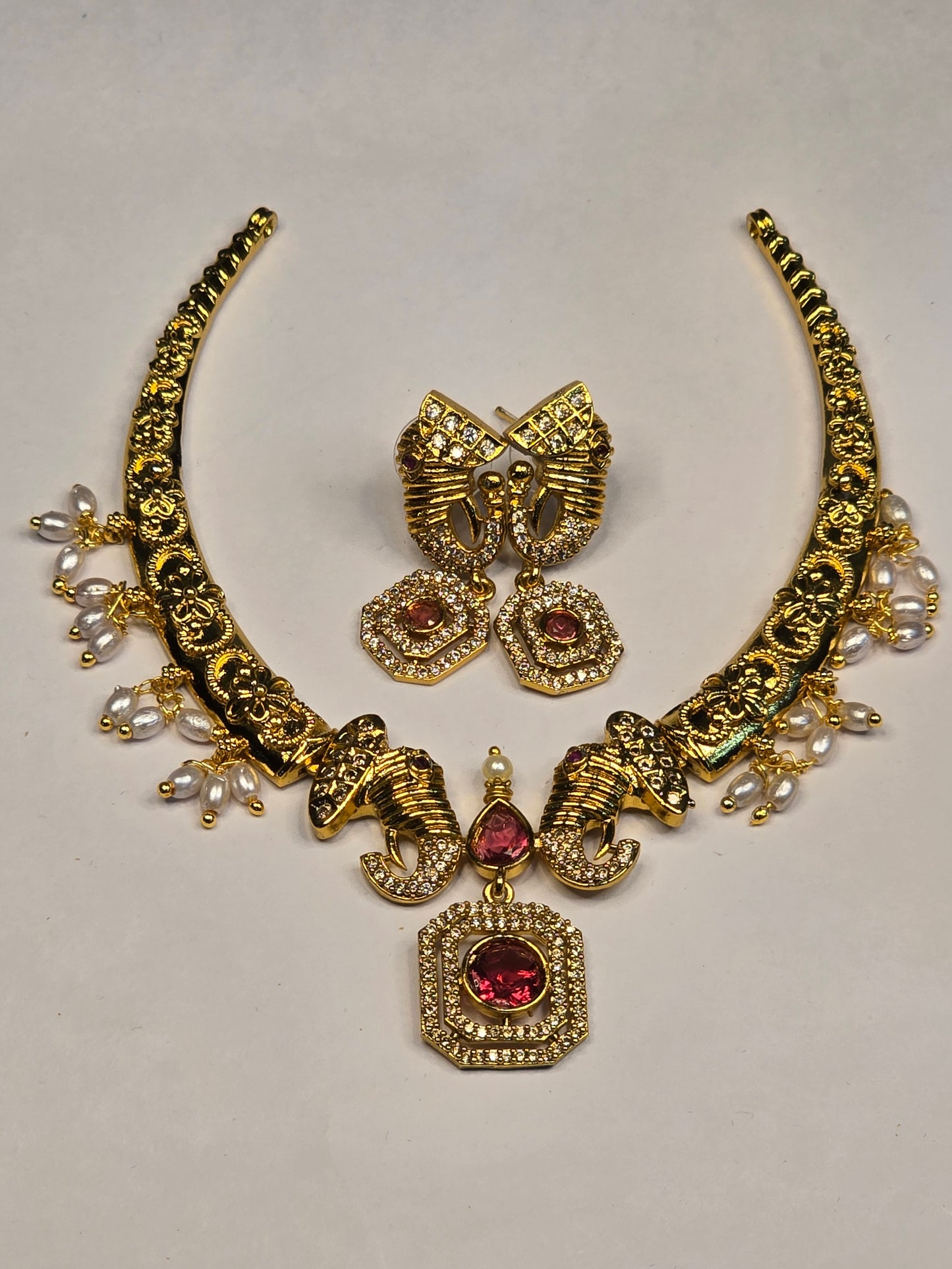 Neroni Traditional Gold-Tone Short Necklace Set with Earrings