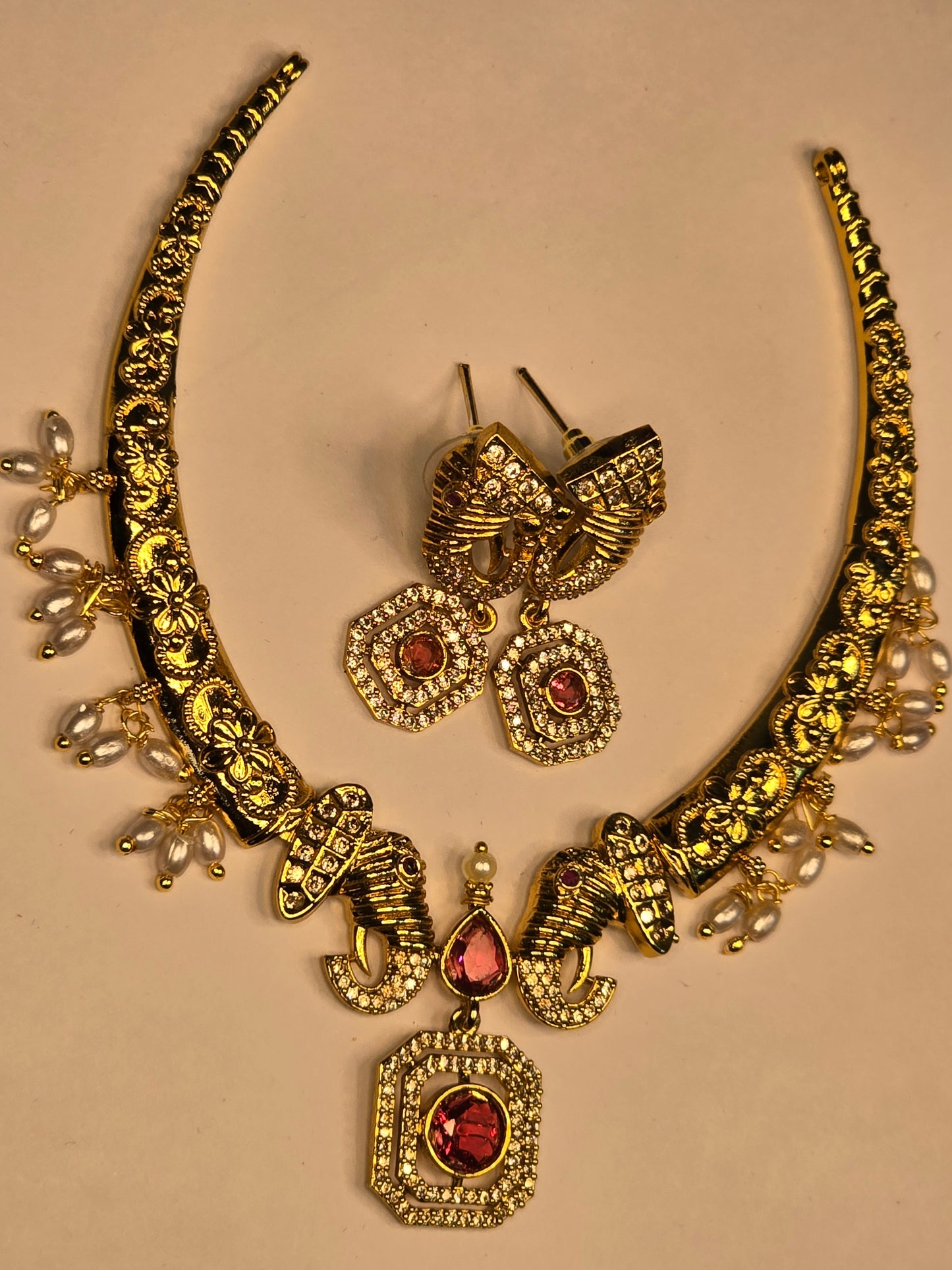 Neroni Traditional Gold-Tone Short Necklace Set with Earrings