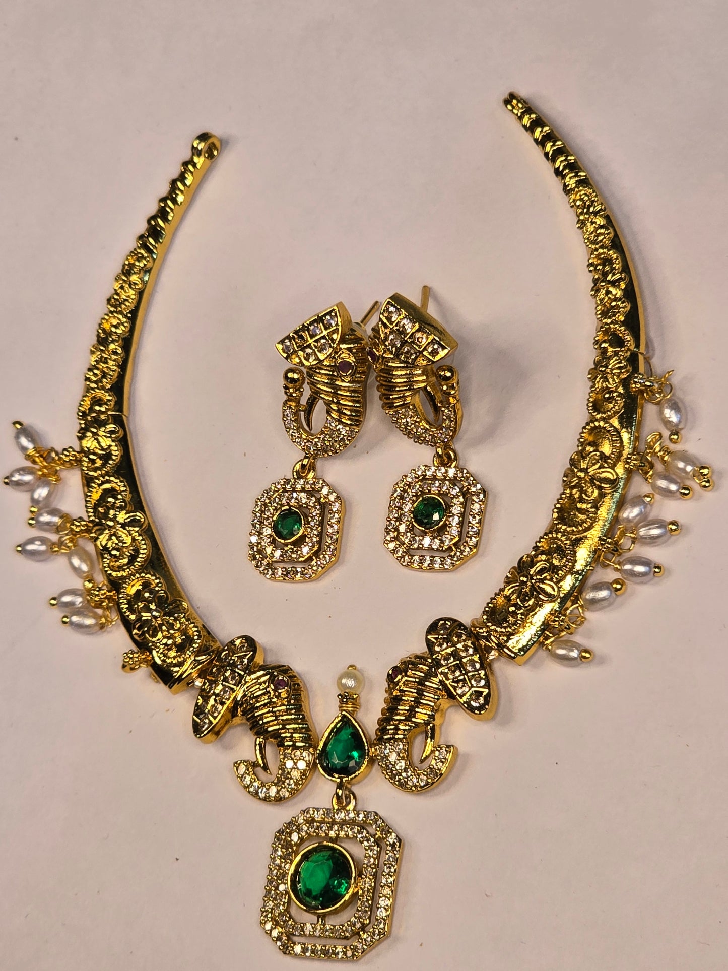 Neroni Traditional Gold-Tone Short Necklace Set with Earrings