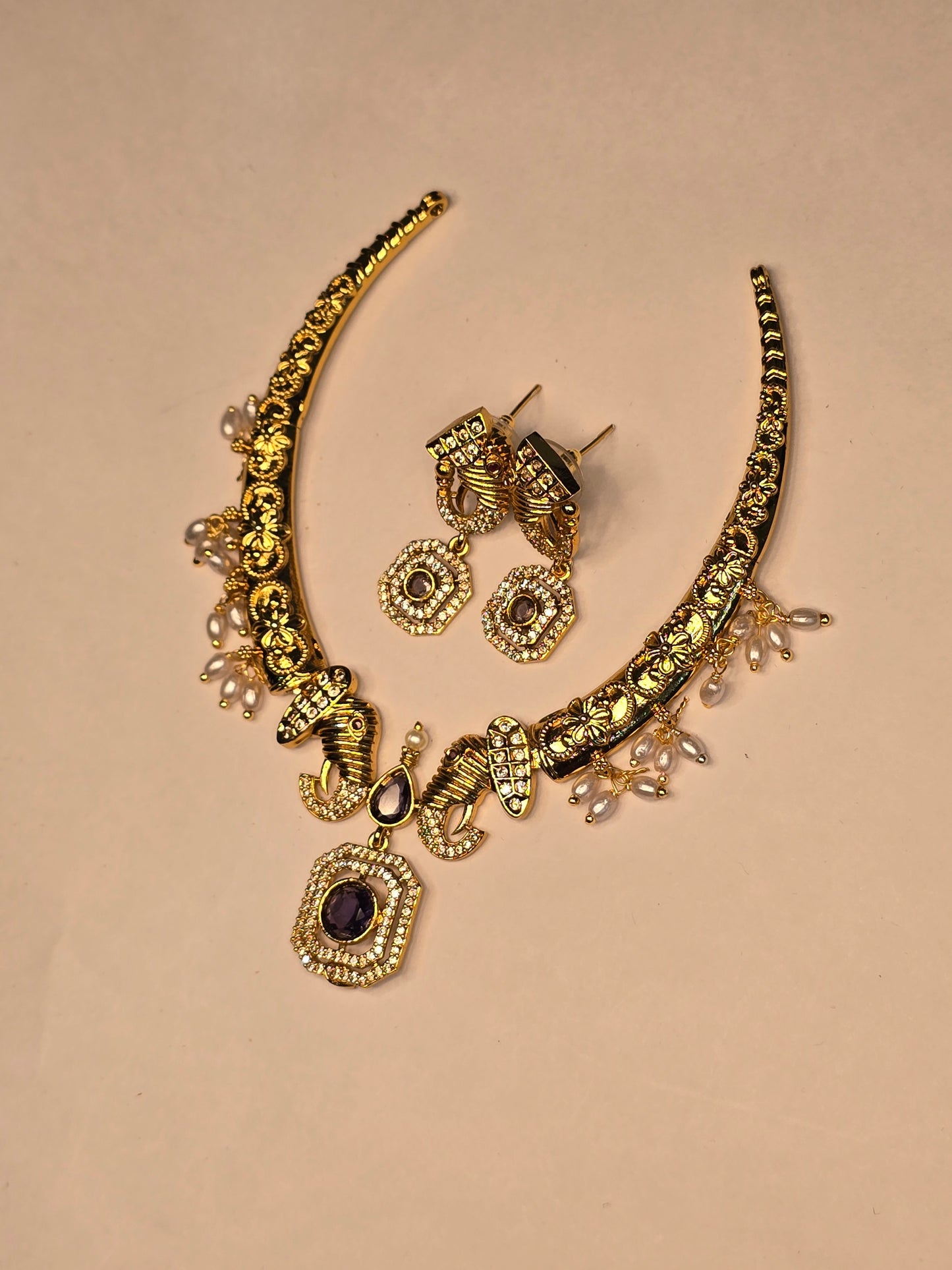 Neroni Traditional Gold-Tone Short Necklace Set with Earrings